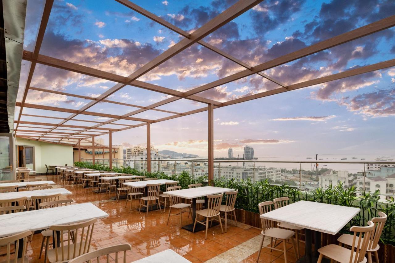 Wenhao Seaview Hotel Санья Экстерьер фото
