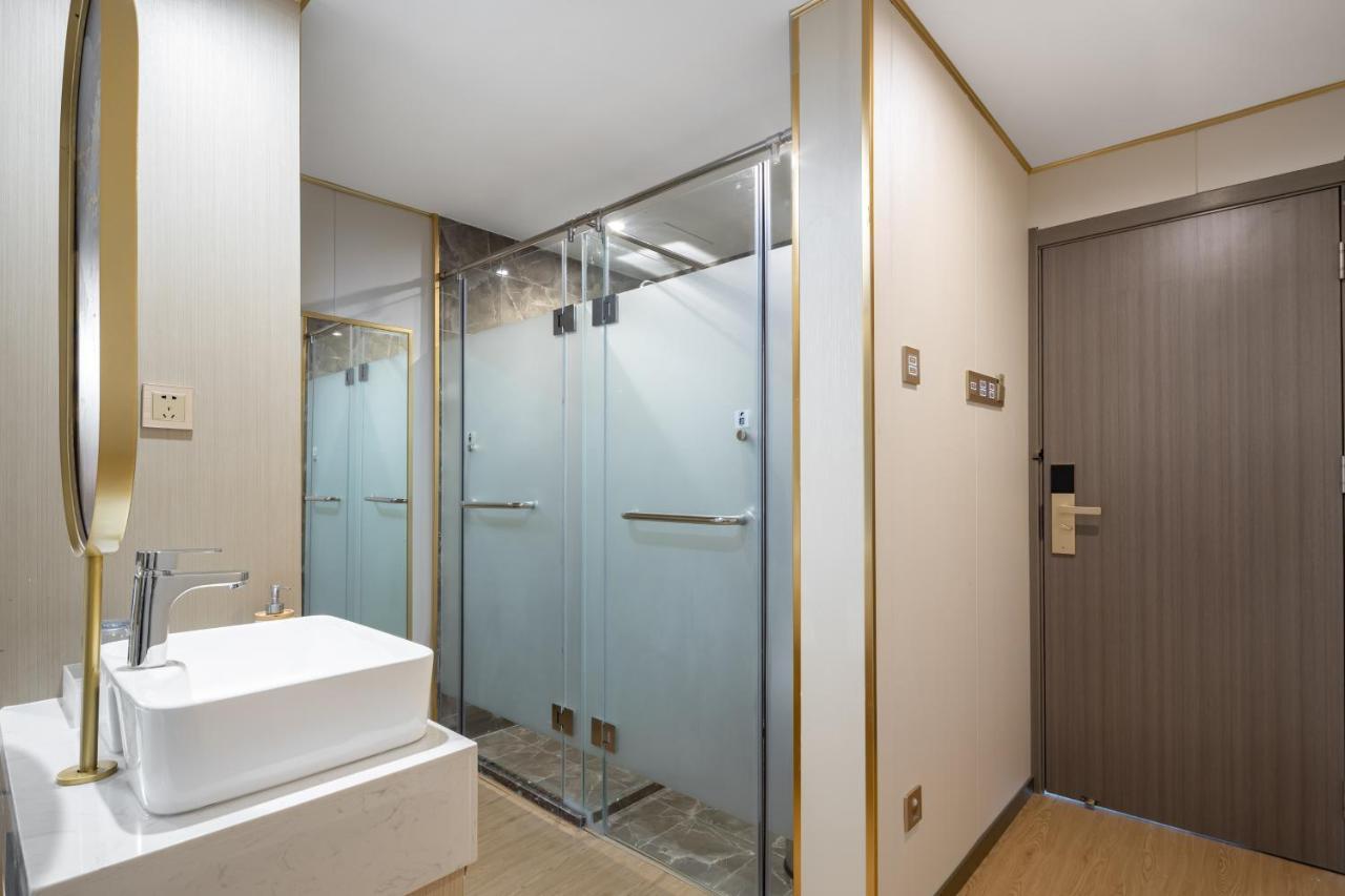 Wenhao Seaview Hotel Санья Экстерьер фото